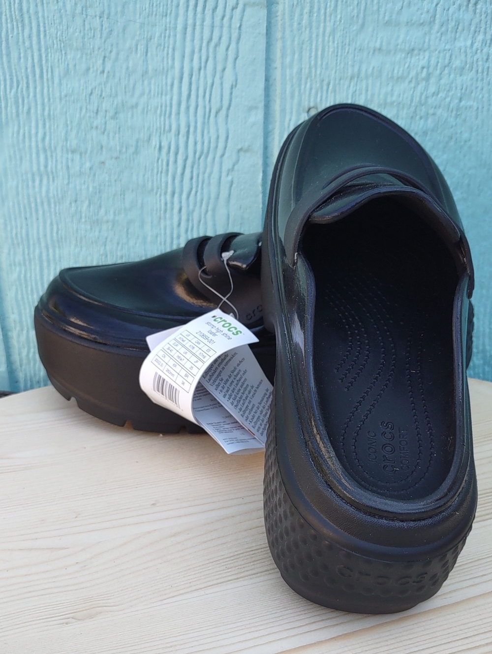 CROCS Women's Black Slip-On Loafers 9W